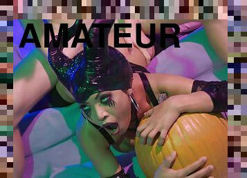 Fakehub Originals - Pumping Pumpkins 1 - Polly Pons