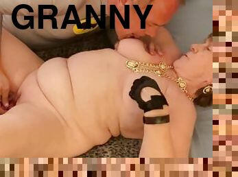 isot-tissit, orgasmi, amatööri, kypsä, isoäiti-granny, milf, kova-seksi, isot-upeat-naiset, mälli, puuma