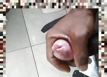 masturbation, amateur, ejaculation-sur-le-corps, énorme-bite, gay, branlette, black, fétiche, solo, musclé