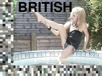 maduro, britânico, bizarro-kinky, piscina, sozinho