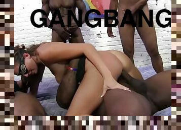 antar-ras, gambarvideo-porno-secara-eksplisit-dan-intens, gangbang-hubungan-seks-satu-orang-dengan-beberapa-lawan-jenis, pengisapan