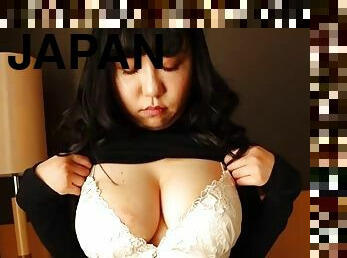 Omege big tits japanese girl on cams