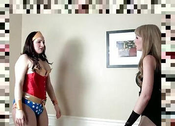 Wonder woman kithos versues the black canary natalie minx