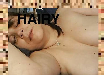 Hairy pussy mommy