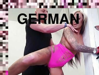 gros-nichons, ados, hardcore, allemand, bdsm, esclave, tatouage