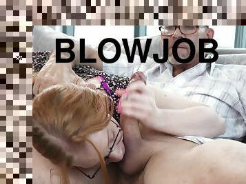 tua, blowjob-seks-dengan-mengisap-penis, remaja, gambarvideo-porno-secara-eksplisit-dan-intens, berambut-merah, pelacur-slut, muda-diatas-18, lebih-tua, jarak-dekat, tua-dan-muda