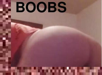 Shaking my boobs and twerking my assmy ass