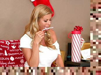 Sophia leone and her stepmom alexis fawx caught santa peeping on them