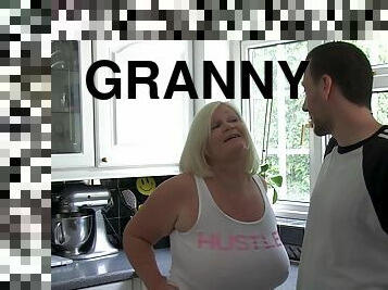Deepest cock granny ever felt ramming her wet cunt
