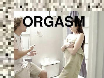 Strong orgasms in bed after a bathroom teaser