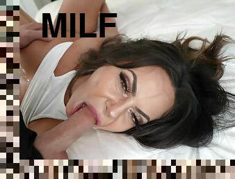 fellation, ejaculation-sur-le-corps, milf, pornstar, hirondelle, point-de-vue, ejaculation, parfait, brunette