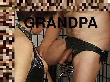 røv, far, bedstemor, gammel, fisse-pussy, amatør, legetøj, hardcore, tysk, spiller