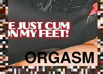 orgasm, joc-cu-chiloteii, bdsm, slclav, picioare, sperma, bondage, amanta, stimulare-cu-piciorul, femdom
