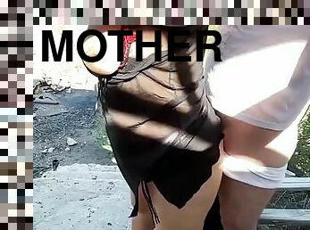 Stepmother with a big ass sucked her sons dick and sex