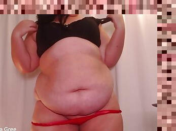Chubby camgirl with big hanging belly