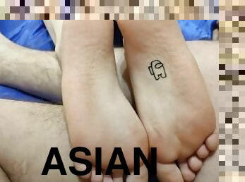 asiatiche, amatoriali, giovanissime, video-casalinghi, giapponesi, piedi, feticci