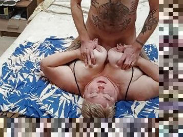 I made my son-in-law's cock hard, after which he fucked me and finished on me