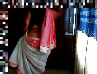 Tamil Desi Aunty ko jabardasti chudai apni beta jab ghar jhado diya - Indian hot aunty big ass fucked &amp; huge cum behind