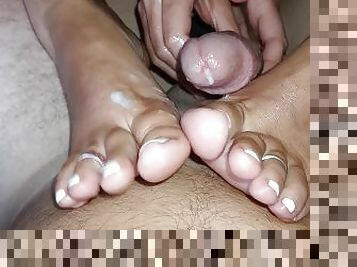 White toes footjob