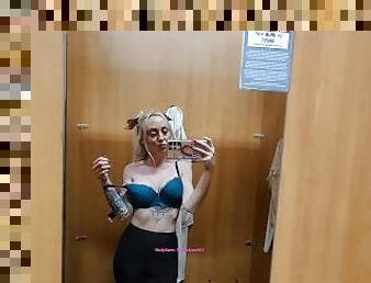 Dirty Blonde naughty in fitting room