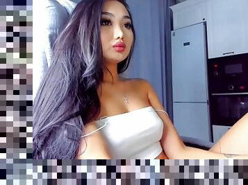 Korean babe amazing body shows her hot asshole