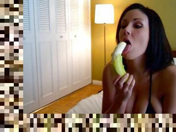 Banana Blowjob