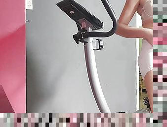 My gf always get horny when on the excersise bike