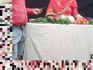 Vegetable seller was fucked in the market in front of everyone