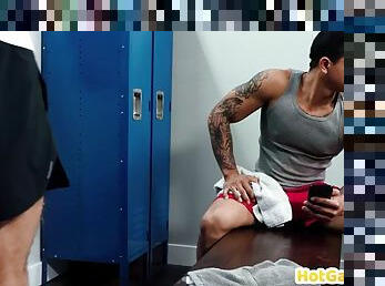 IR locker room muscular stud barebacked by black top