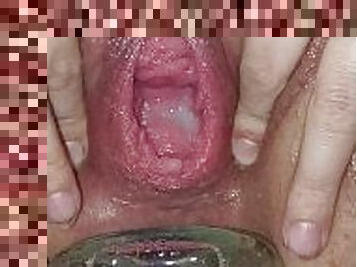 botol, ekstrem, memasukkan-tangan-ke-dalam-vagina, besar-huge, vagina-pussy, amatir, wanita-gemuk-yang-cantik, fetish-benda-yang-dapat-meningkatkan-gairah-sex, sisipan