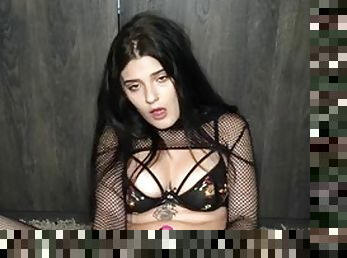 Amateur Gothic Teen Slut