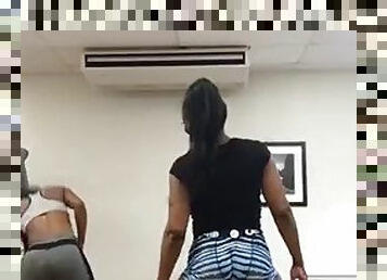 culo, deporte, amateur, negra-ebony, negra, regordeta, culazo, fetichista, gimnasio, marcafiletes