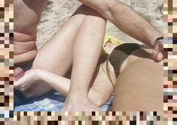 masturbation, orgasme, en-plein-air, public, amateur, branlette, plage, attrapée