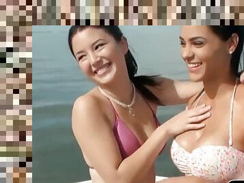 Two slutty girl in bikini foursome sex on speedboat