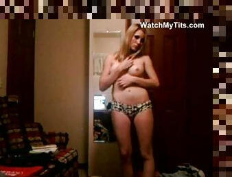 Hot girl takes off her hot bra on live webcam