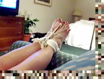 Barefoot bound feet girl cums w hitachi