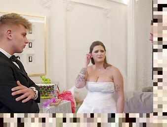 Bbw Bride Decided To Cheat On Her Fiance Before The Wedding