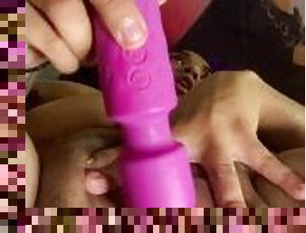 clitoris-bagian-atas-vagina-paling-sensitif, gemuk-fat, orgasme, vagina-pussy, muncrat, berkulit-hitam, wanita-gemuk-yang-cantik, sempurna, seorang-diri, dicukur