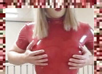 Silicone doll shows off her shiny latex in public