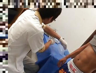 Skinny Nippon doctor fucks patients asshole after pissing