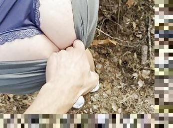 Quick fuck in the woods with a blonde