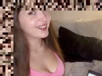 Watch a cute 19 year old in her first upload react to porn !!