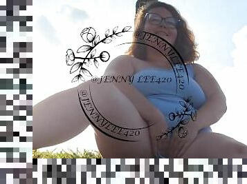 gros-nichons, masturbation, en-plein-air, femme, amateur, milf, maman, belle-femme-ronde, joufflue, mère