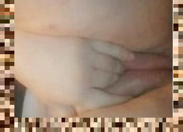 gros-nichons, clito, masturbation, orgasme, chatte-pussy, amateur, ados, française, belle-femme-ronde, point-de-vue