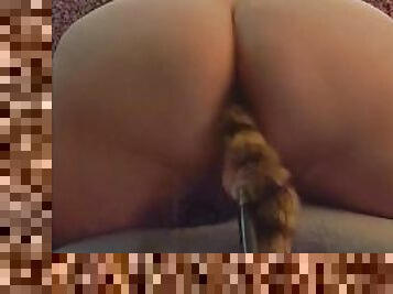 Look at my foxtail buttplug while i fuck my mahine for you (Full video on my FREE OF)
