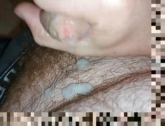 poilue, masturbation, amateur, ejaculation-sur-le-corps, énorme-bite, gay, branlette, jeune-18, ejaculation, mignonne