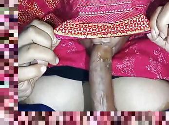 Desi Bhabhi Ko Chocolate Bhote Passand Ha, As Dever Ne Apne Lund Pa Chocolate Laga Ke Bhabhi Ko Lund Chuswaya, (desi Sex) With Li Ya