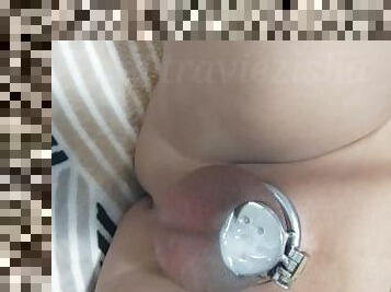 Sissygasm in flat chastity cage